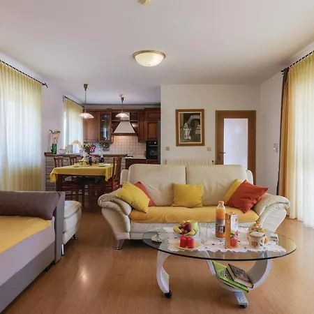 Gorgeous In With Wifi Apartment Vodnjan